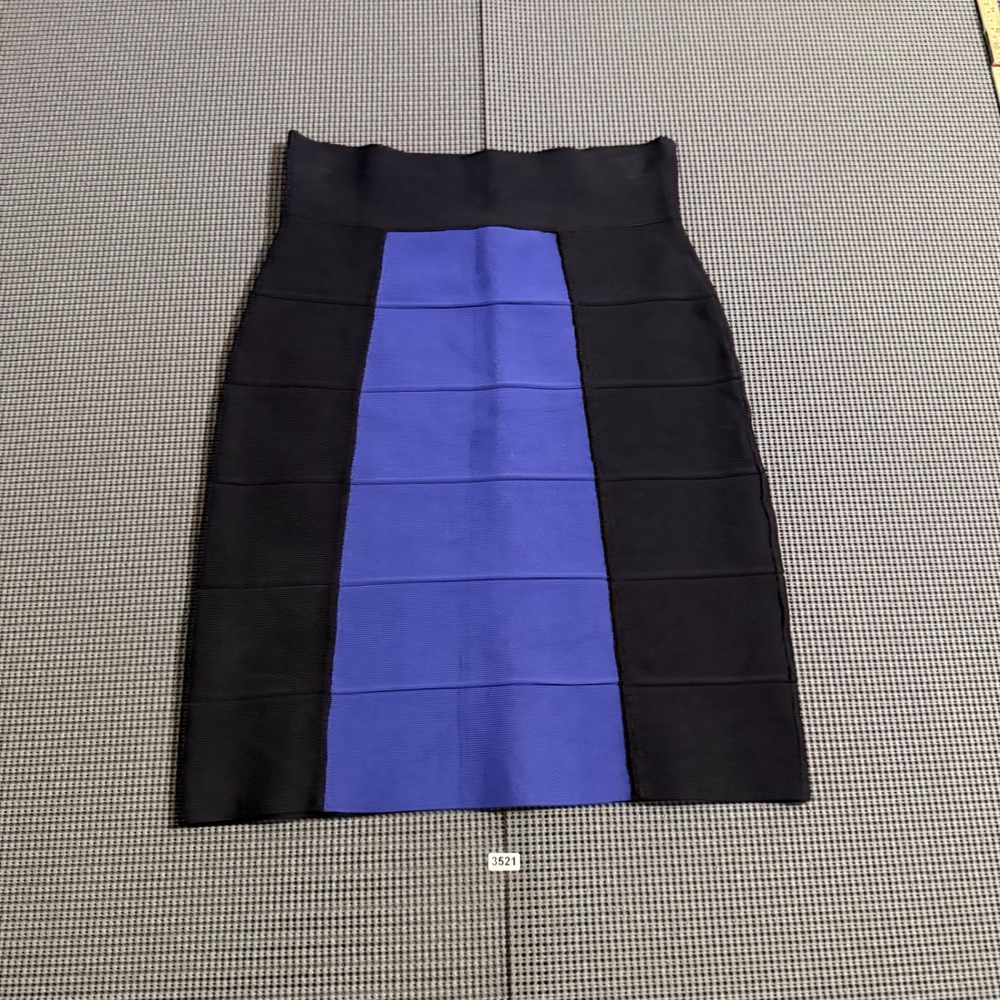 BCBGMAXAZRIA Womens Bandage Skirt Medium Black Blue Ribbed Knit Mini
